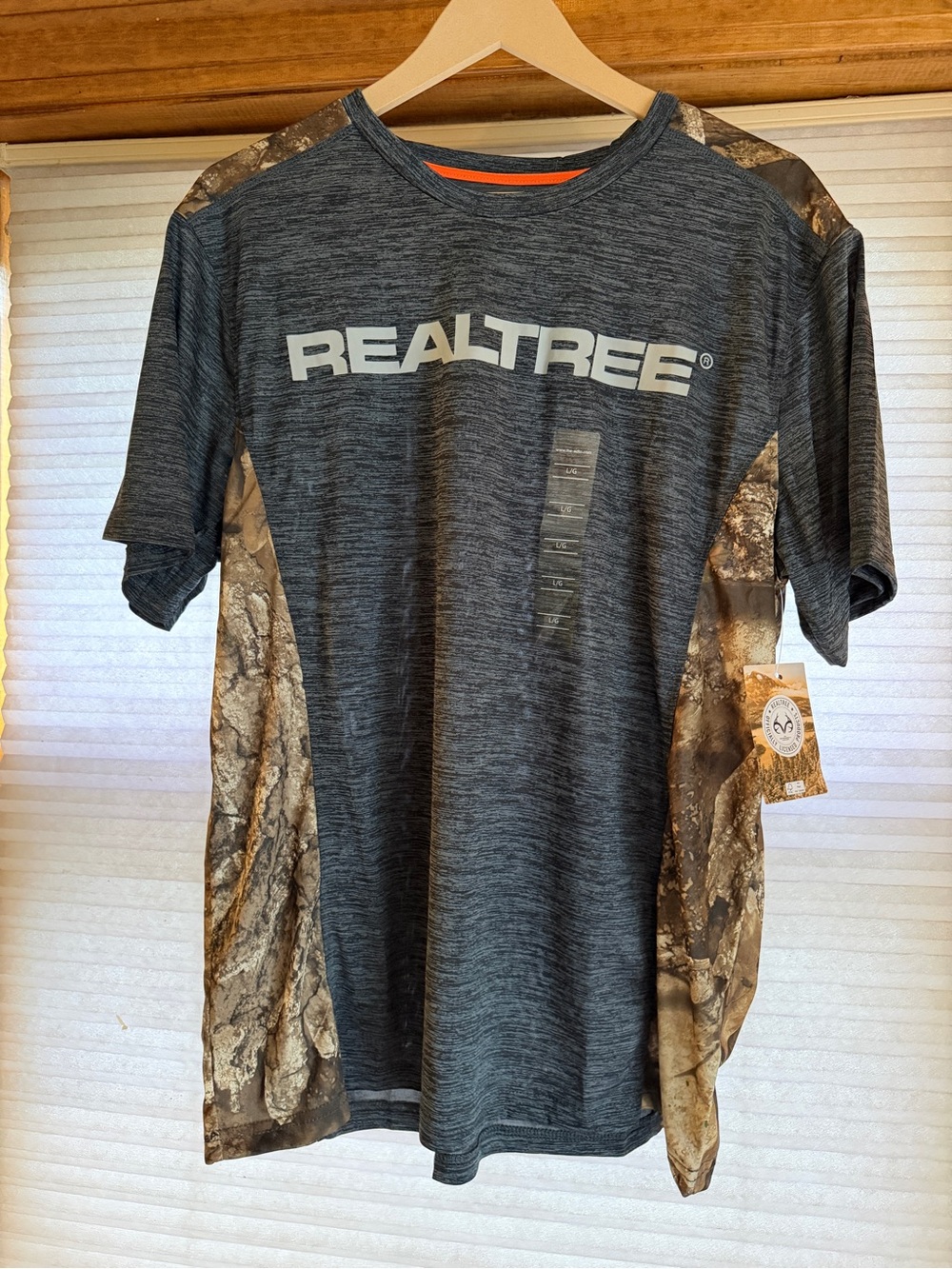 Realtree Men’s Heather Gray Camo Performance T‑Shirt Large 0206